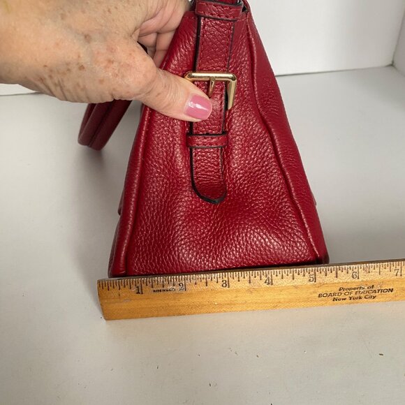 Kattee Red Leather Purse Gold Hardware Satin Interior 5 Pockets Zipper Closure - Picture 11 of 12